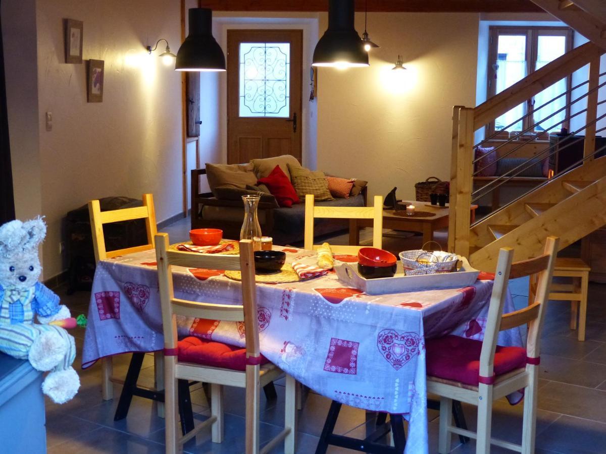 Gite De L'Amistat Val-de-Sos Exterior foto